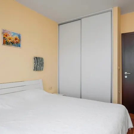 Apartment превъзходен къщата на мечтите-златни пясъци на първа линия